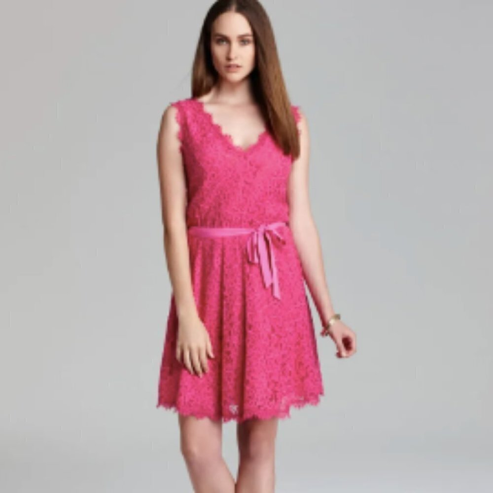 Diane Von Furstenberg Luella Lace Sleeveless Dress‎ in Deep Carnation Pink sz 8